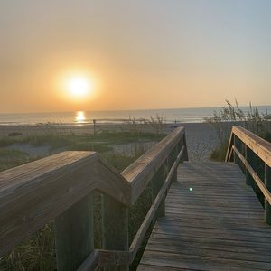 Meet your Posher, Meredyth